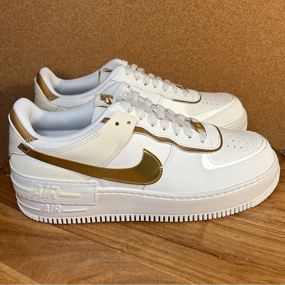 Nike
Air force 1
Shadow
Nwot - Picture 3 of 12